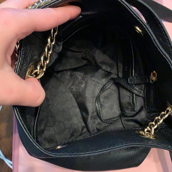 Michael Kors black bag - Picture 2 of 2